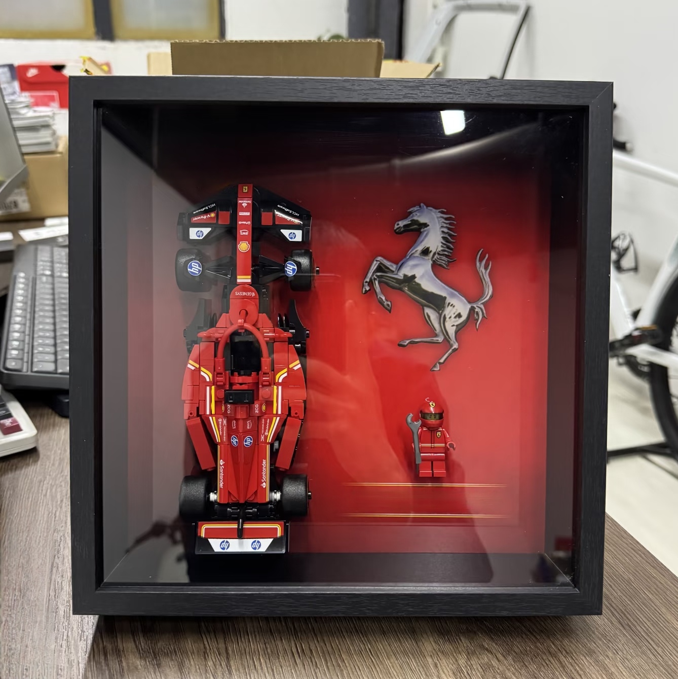 Victor Racket Jetspeed - Display Wallboard Wall suitable for LEGO